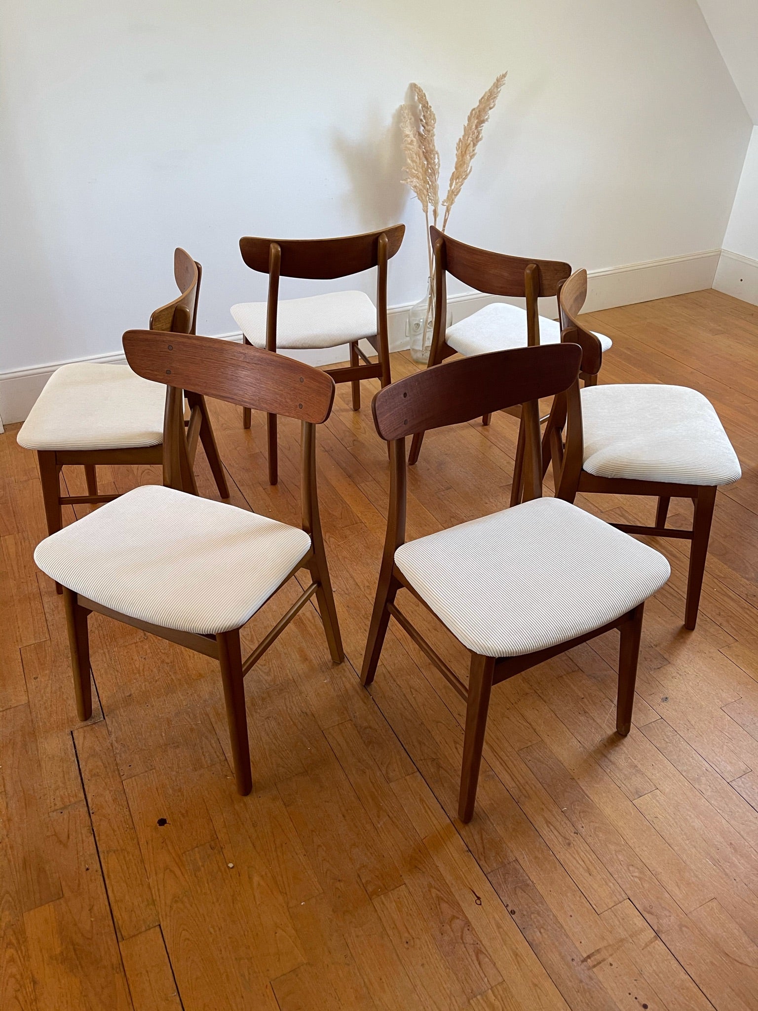 Suite de 4 chaises scandinaves Freya - Farstrup en velours côtelé